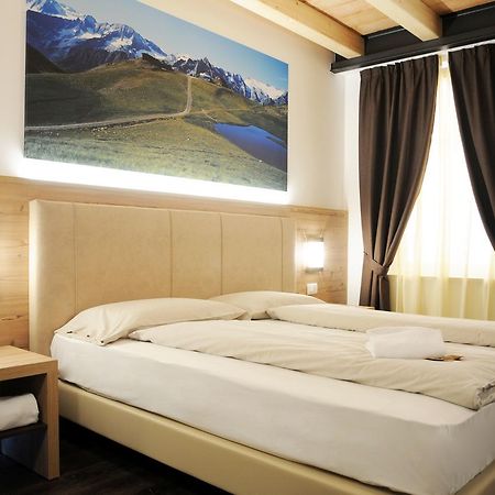 Touring Hotel & Spa Edolo Exterior foto